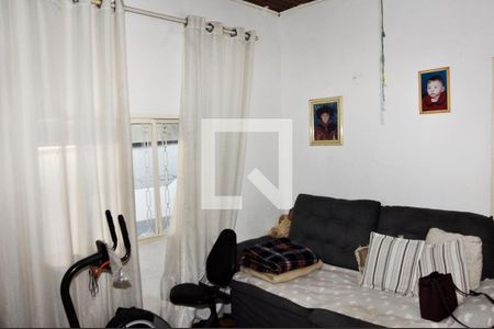 Sala de casa à venda com 2 quartos, 250m² em Jardim Monjolo, São Paulo