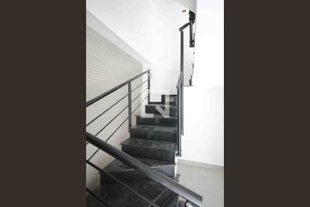 escada de apartamento à venda com 3 quartos, 154m² em Vila Prudente, São Paulo