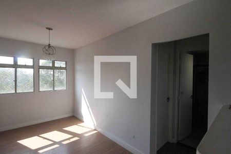 Sala de apartamento para alugar com 2 quartos, 42m² em Jardim Santa Teresinha, São Paulo