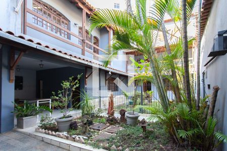 Fachada de casa à venda com 9 quartos, 402m² em Colégio Batista, Belo Horizonte