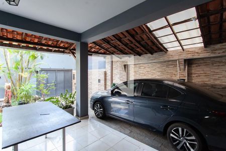 Garagem da Casa 2  de casa à venda com 9 quartos, 402m² em Colégio Batista, Belo Horizonte