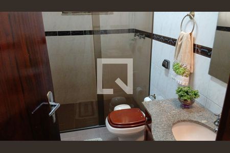 Casa à venda com 3 quartos, 178m² em Santa Maria, Santo André