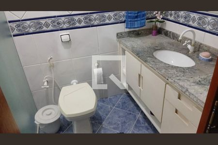 Casa à venda com 3 quartos, 178m² em Santa Maria, Santo André