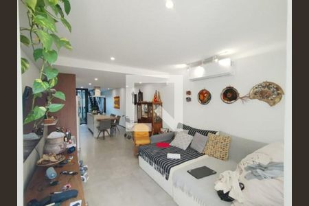 Casa à venda com 3 quartos, 129m² em Campo Belo, São Paulo