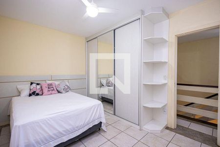 Casa à venda com 4 quartos, 313m² em Camboinhas, Niterói