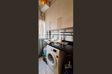 Área de Serviço de apartamento para alugar com 2 quartos, 52m² em Jardim Irapua, Taboão da Serra