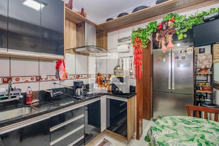 Cozinha e Área de Serviço de apartamento para alugar com 2 quartos, 86m² em Auxiliadora, Porto Alegre