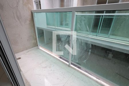 Sacada Sala de casa de condomínio à venda com 2 quartos, 117m² em Vila Metalúrgica, Santo André