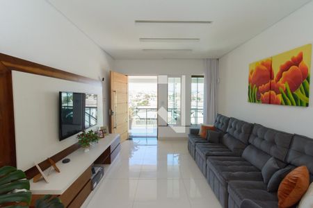 Sala de casa à venda com 4 quartos, 270m² em Riacho das Pedras, Contagem