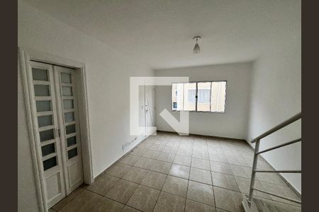 Sala de casa de condomínio para alugar com 2 quartos, 90m² em Cs12, São Paulo