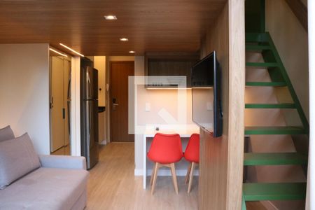 Sala de kitnet/studio para alugar com 1 quarto, 33m² em Perdizes, São Paulo