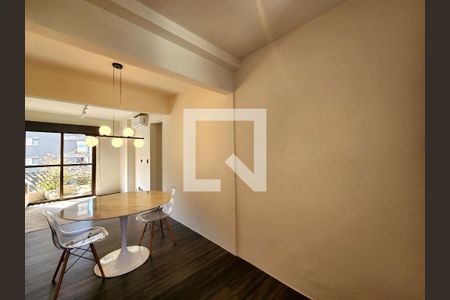 Sala de apartamento à venda com 2 quartos, 83m² em Vila Olímpia, São Paulo