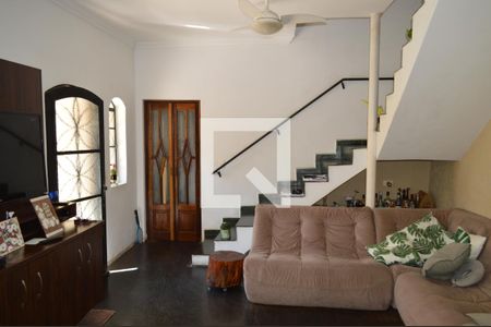 Sala de casa à venda com 3 quartos, 160m² em Jardim da Gloria, São Paulo