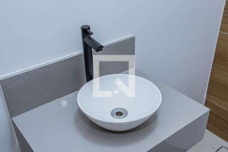 Lavabo de casa à venda com 3 quartos, 299m² em Parque Sao Domingos, São Paulo