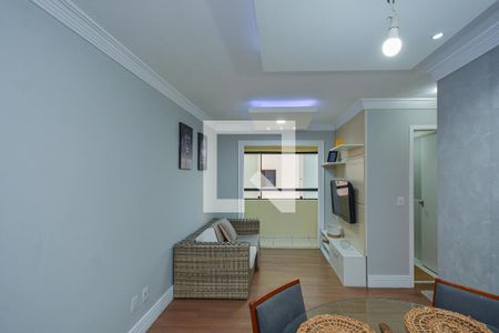 Sala de apartamento à venda com 2 quartos, 55m² em  Parque Alves de Lima, São Paulo