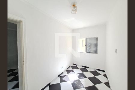 Quarto 2 de casa para alugar com 2 quartos, 150m² em Jardim Presidente Dutra, Guarulhos