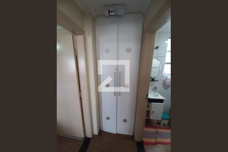 Banheiro de apartamento para alugar com 1 quarto, 48m² em Itararé, São Vicente