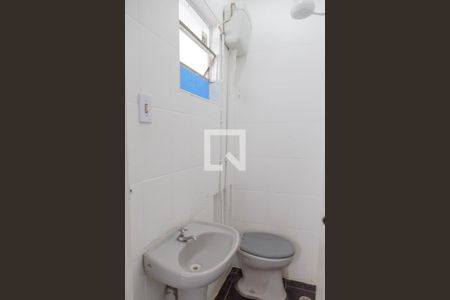 Banheiro de apartamento para alugar com 1 quarto, 42m² em Jardim Presidente Dutra, Guarulhos