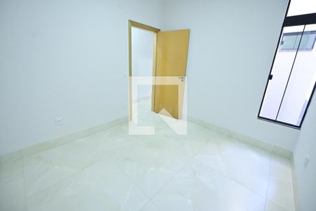 Quarto 1 de casa para alugar com 2 quartos, 150m² em Setor Santos Dumont, Goiânia
