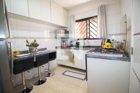 Casa à venda com 2 quartos, 110m² em Vila Antonieta, São Paulo