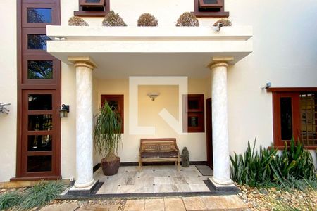 Fachada de casa à venda com 3 quartos, 445m² em Mangabeiras, Belo Horizonte