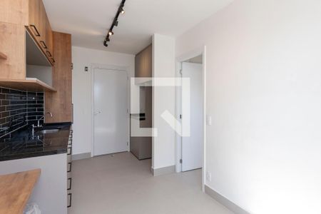 Sala/Cozinha de apartamento à venda com 1 quarto, 27m² em Campo Belo, São Paulo