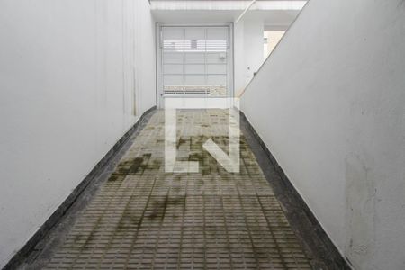 Garagem de casa à venda com 3 quartos, 194m² em Jardim Dourado, Guarulhos