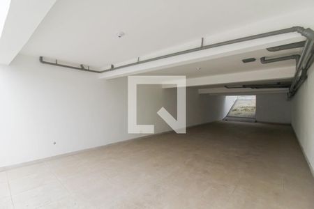 Garagem de casa à venda com 3 quartos, 194m² em Jardim Dourado, Guarulhos