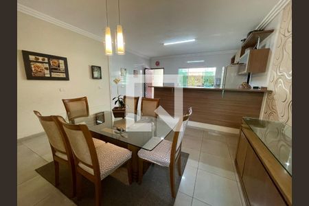 Sala de Jantar de casa à venda com 3 quartos, 233m² em Vila Curuçá, Santo André