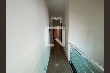 Corredor de casa à venda com 3 quartos, 233m² em Vila Curuçá, Santo André