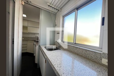 Apartamento à venda com 3 quartos, 106m² em Sion, Belo Horizonte