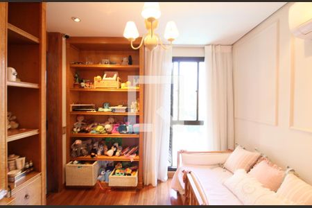 Suíte 1 de apartamento à venda com 4 quartos, 200m² em Jardim Fonte do Morumbi, São Paulo