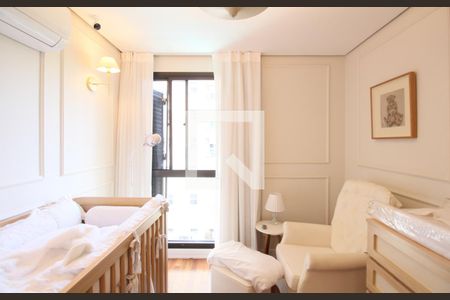 Quarto 1 de apartamento à venda com 4 quartos, 200m² em Jardim Fonte do Morumbi, São Paulo