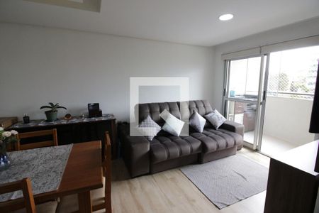 Sala de apartamento à venda com 3 quartos, 74m² em Jaguaribe, Osasco