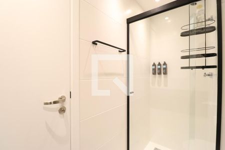 Banheiro de apartamento para alugar com 1 quarto, 23m² em Pompeia, São Paulo