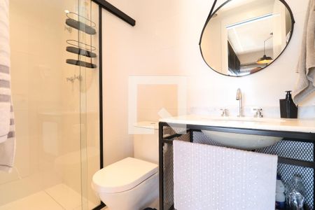 Banheiro de apartamento para alugar com 1 quarto, 23m² em Pompeia, São Paulo