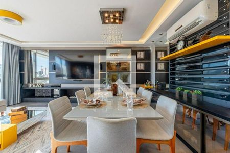 Apartamento à venda com 3 quartos, 137m² em Boa Vista, Porto Alegre