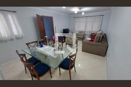 Casa à venda com 3 quartos, 200m² em Jardim Cláudia, São Paulo