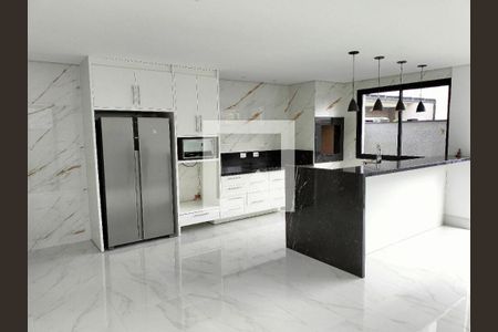 Casa de Condomínio para alugar com 3 quartos, 171m² em Santa Cândida, Curitiba