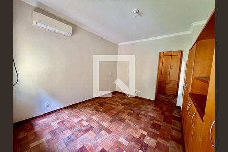 Foto 01 de casa de condomínio à venda com 3 quartos, 330m² em Loteamento Alphaville Campinas, Campinas