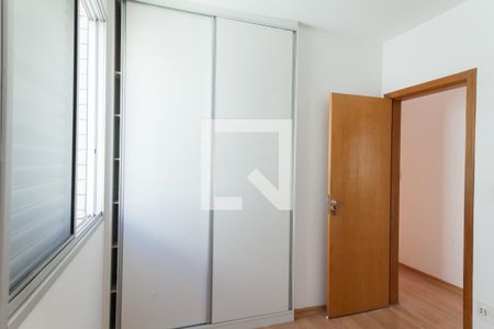 Quarto 1 de apartamento à venda com 3 quartos, 90m² em Nova Suíça, Belo Horizonte
