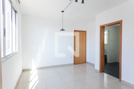 Sala de apartamento à venda com 3 quartos, 90m² em Nova Suíça, Belo Horizonte