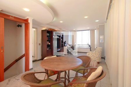 Sala de apartamento à venda com 3 quartos, 147m² em União, Belo Horizonte