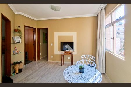 Sala de apartamento à venda com 3 quartos, 110m² em Sagrada Família, Belo Horizonte