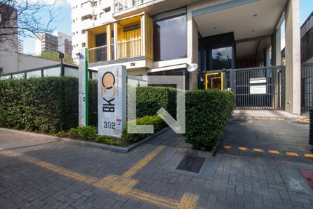 Fachada de kitnet/studio para alugar com 0 quarto, 70m² em Santo Amaro, São Paulo