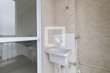 Varanda e Área de Serviço  de apartamento à venda com 2 quartos, 42m² em Cidade Patriarca, São Paulo