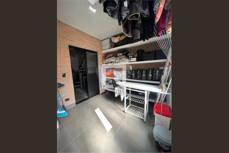 Casa à venda com 3 quartos, 230m² em Jardim Guanca, São Paulo