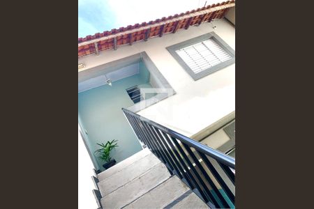 Casa à venda com 3 quartos, 230m² em Jardim Guanca, São Paulo