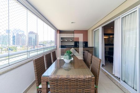Sala - Varanda de apartamento à venda com 4 quartos, 147m² em Vila Gertrudes, São Paulo