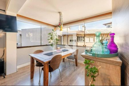 Apartamento à venda com 2 quartos, 77m² em Bela Vista, Porto Alegre